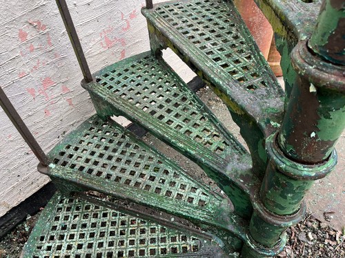 Spiral staircase