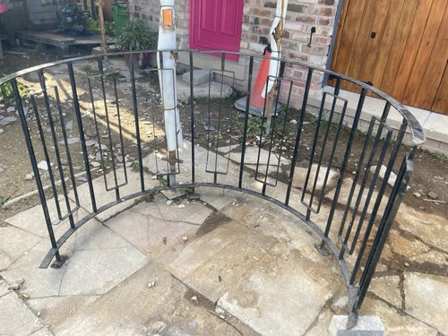 Spiral staircase bannister - staircase,